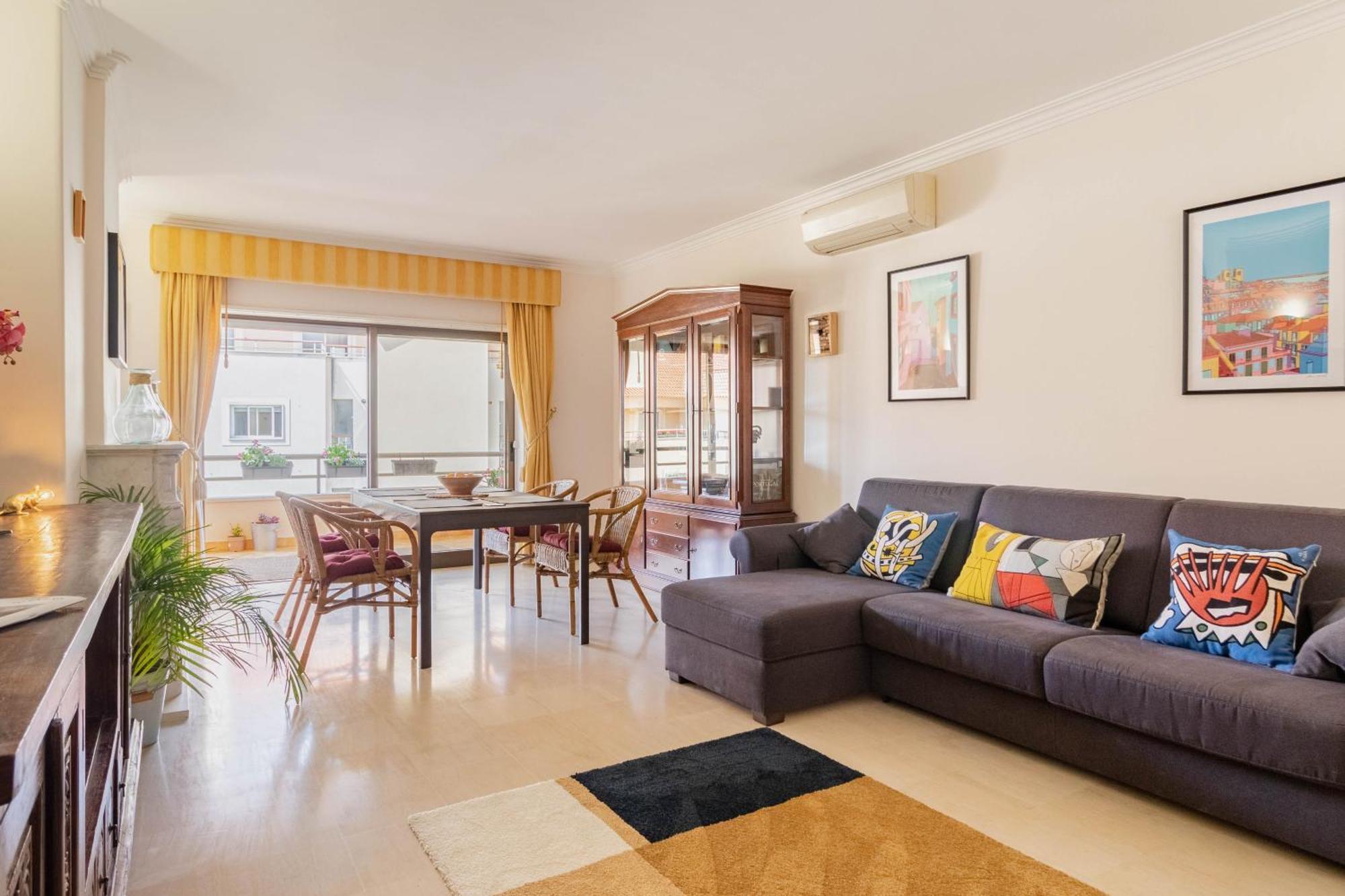 With Private Parking Apartment