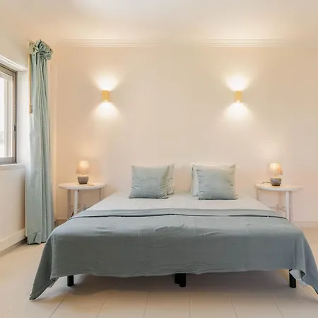 Central Cascais Apartment With Private Parking Exterior photo